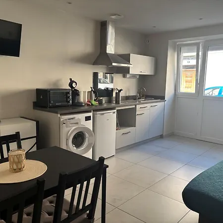 Meublé De 30m2 Avec Appartamento